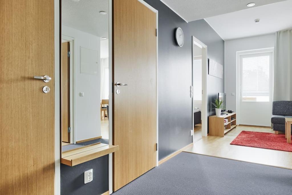 Tasokas Huoneisto Kaupungin Keskustassa. Apartment *